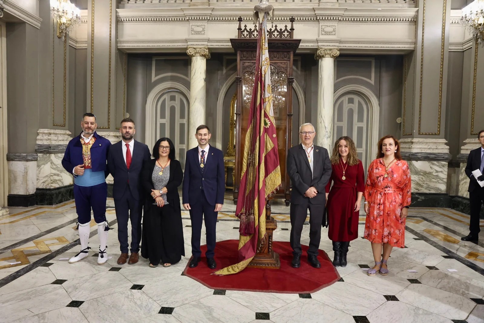 Así ha sido el último acto de Carmen Martín como Fallera Mayor de València 2022 16 image00010