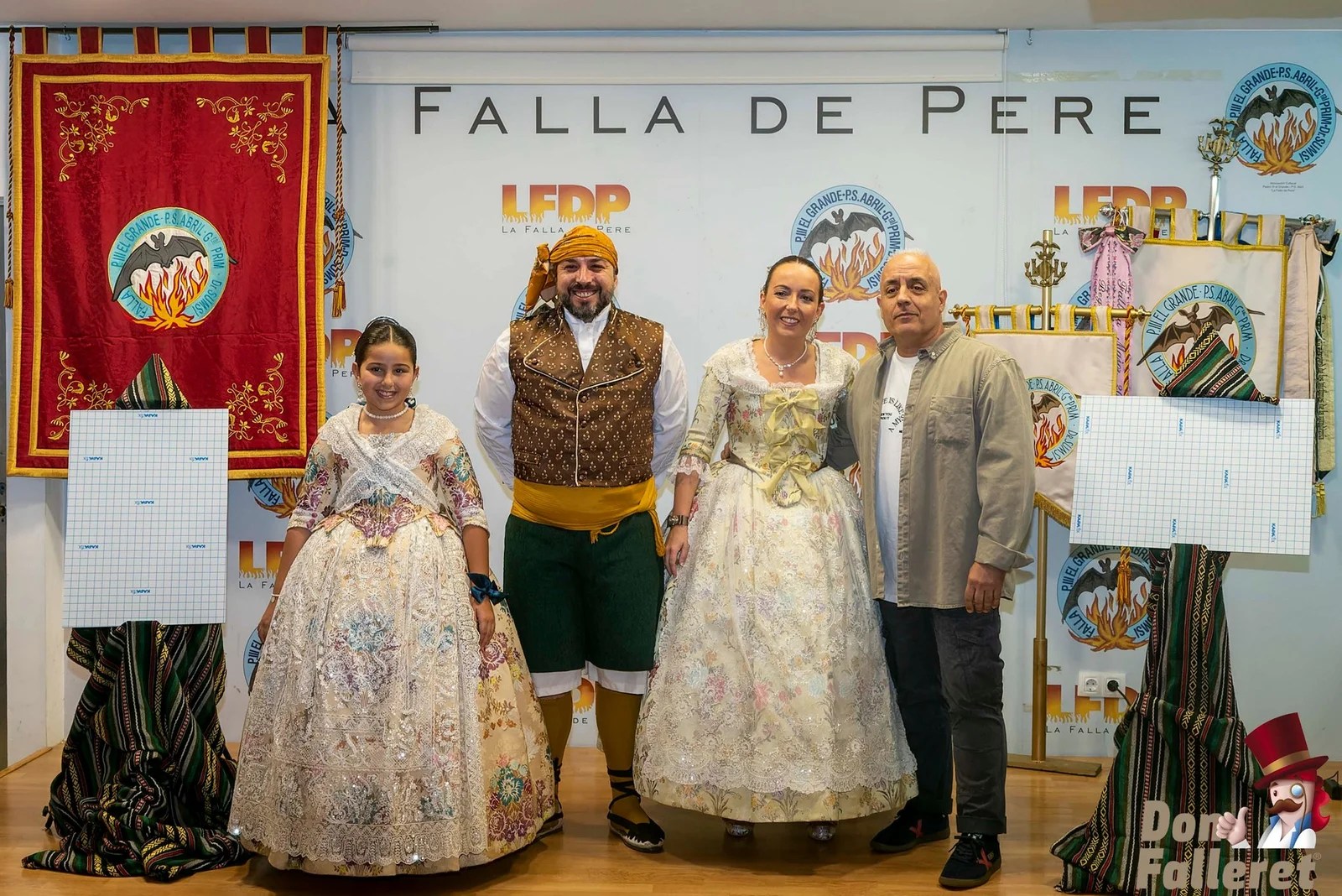Joserra Lisarde y Xaume Torrent se estrenan en la Falla de Pere #Fallas2023 2 FallaDePere 11