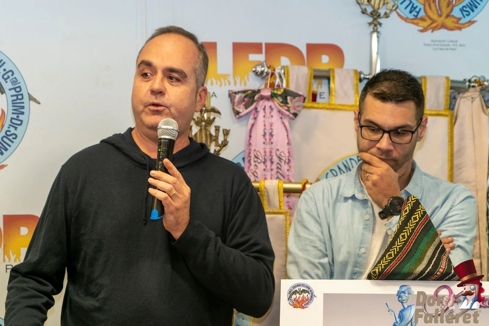 Joserra Lisarde y Xaume Torrent se estrenan en la Falla de Pere #Fallas2023 15 FallaDePere 24