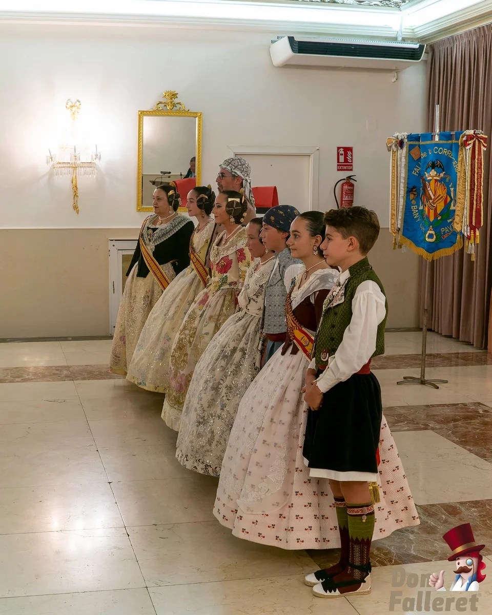 La Falla Corretgeria presenta el libro que recoge su historia desde 1871 26 LLibre Corretgeria 11