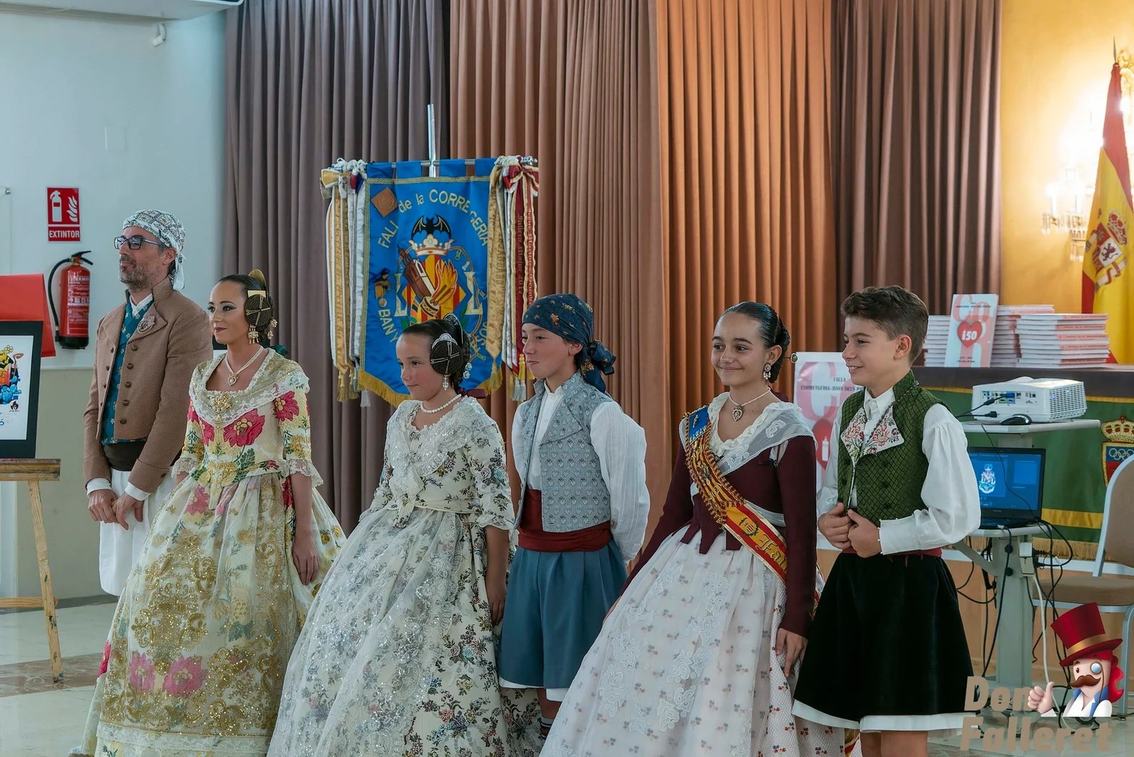 La Falla Corretgeria presenta el libro que recoge su historia desde 1871 24 LLibre Corretgeria 9