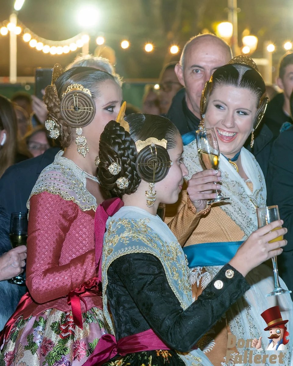 Un brindis por las #FallasUnesco FOTONOTICIA 16 Brindis 11