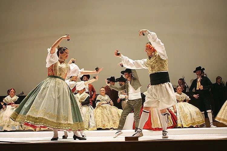 Todo preparado para las Exaltaciones de las Falleras Mayores de Valencia 2023 5 FmSOl9vX0AY Ddv