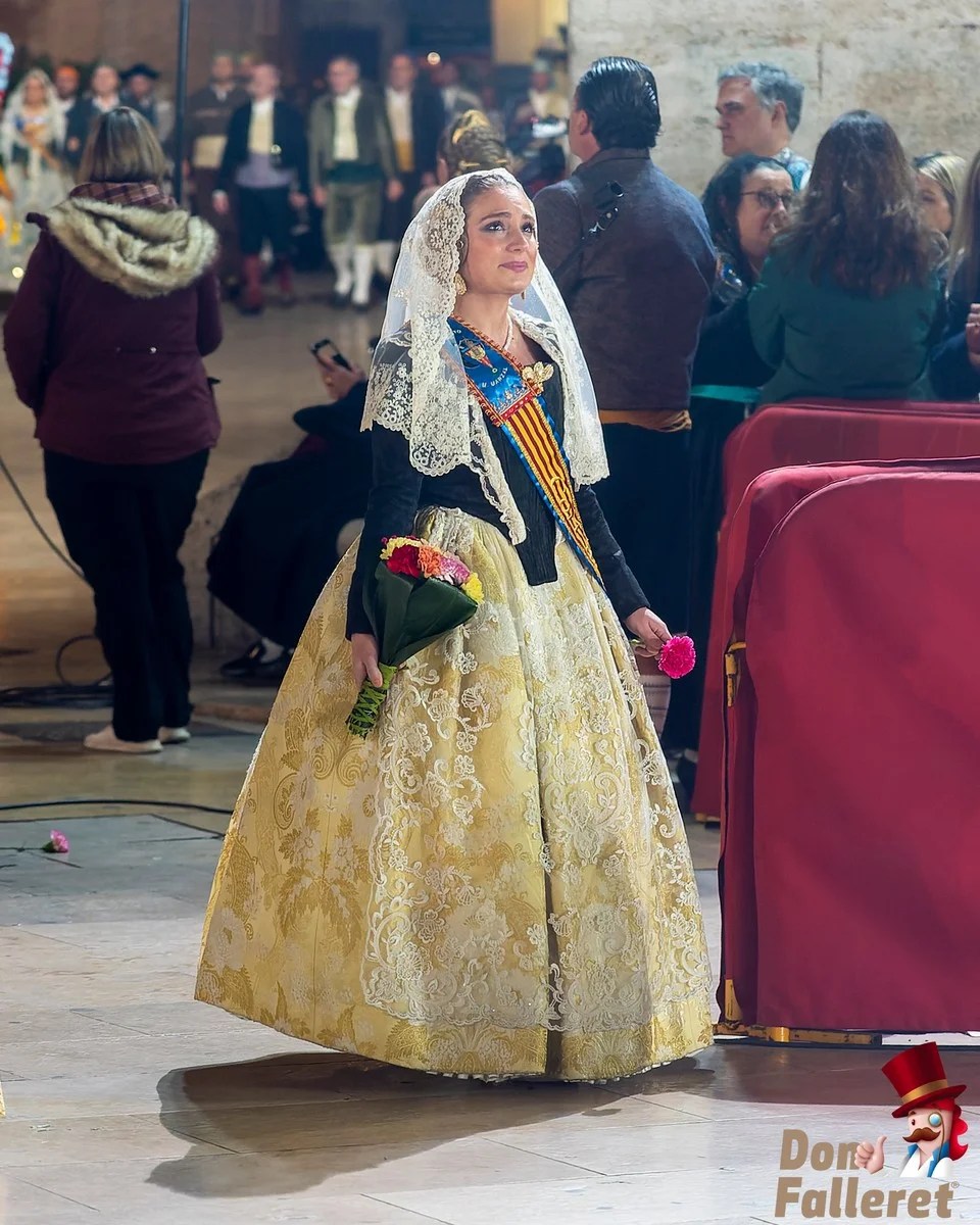 Ofrenda de Flores a la Virgen de los Desamparados - 17 de marzo - Comisiones Falleras 111 Ofrenda 17 104
