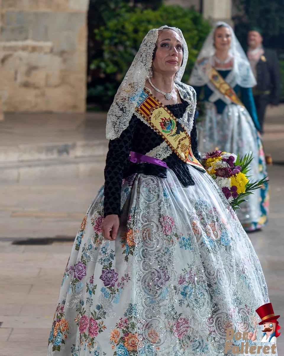 Ofrenda de Flores a la Virgen de los Desamparados - 17 de marzo - Comisiones Falleras 117 Ofrenda 17 110