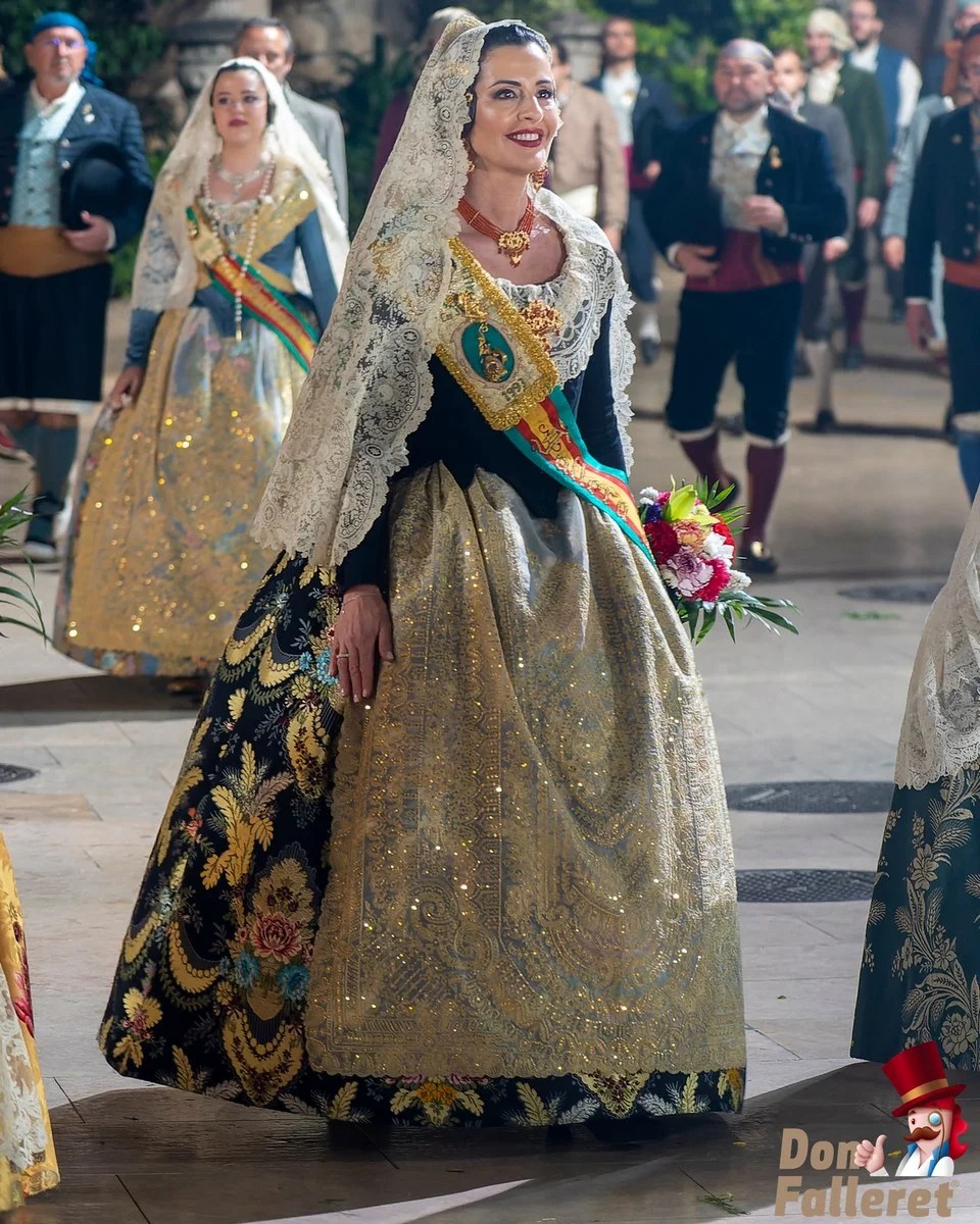 Ofrenda de Flores a la Virgen de los Desamparados - 17 de marzo - Comisiones Falleras 119 Ofrenda 17 112