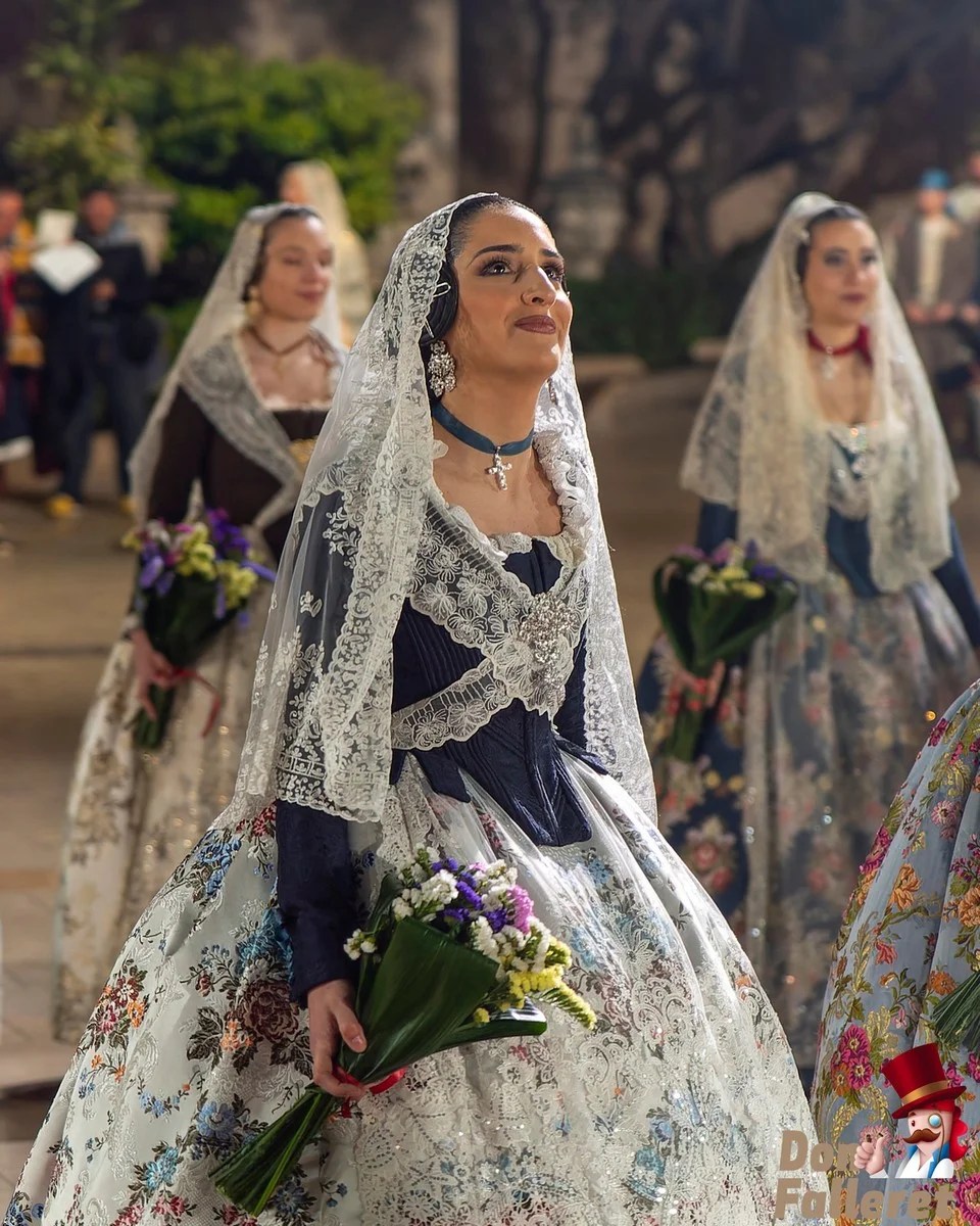 Ofrenda de Flores a la Virgen de los Desamparados - 17 de marzo - Comisiones Falleras 126 Ofrenda 17 119