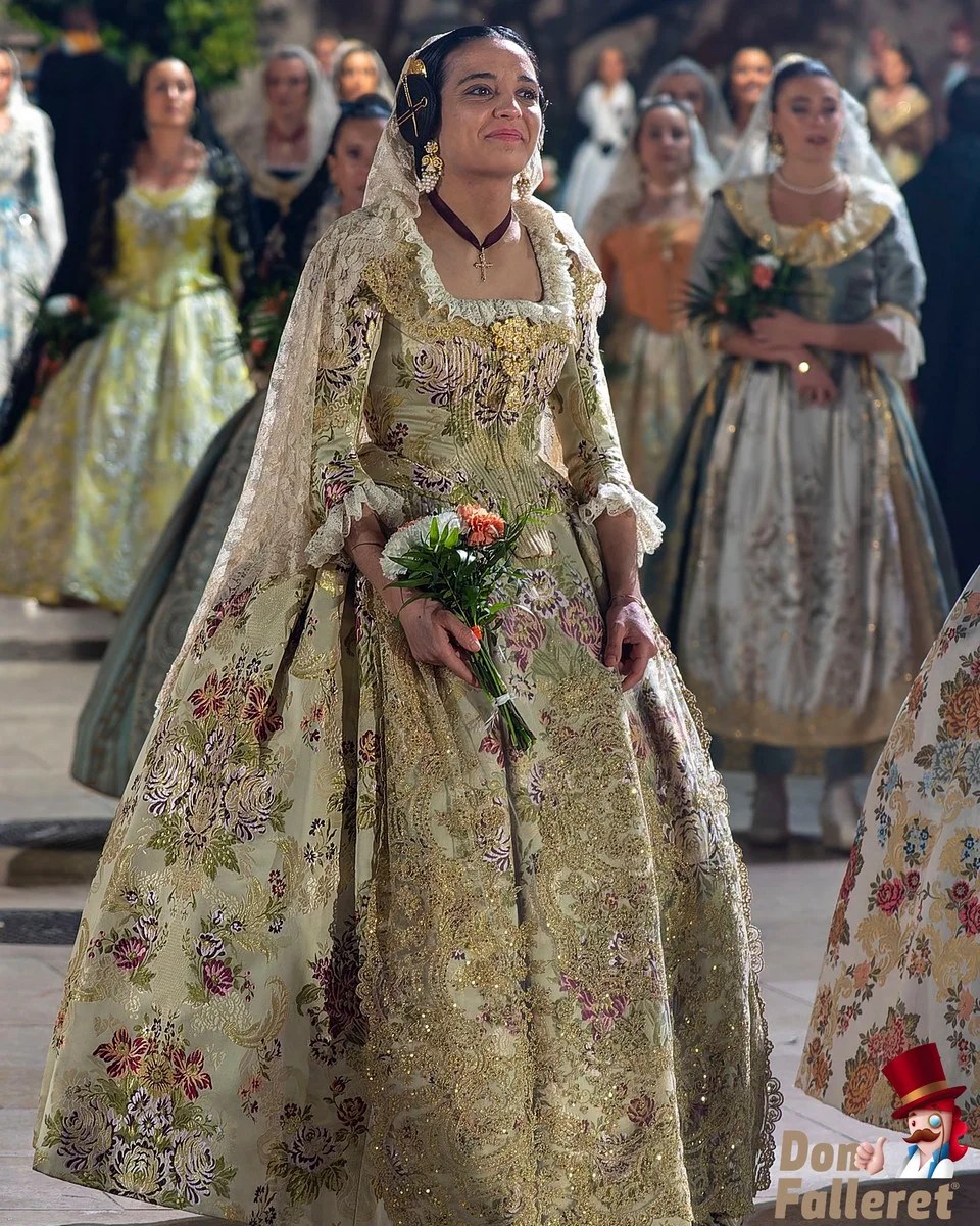 Ofrenda de Flores a la Virgen de los Desamparados - 17 de marzo - Comisiones Falleras 131 Ofrenda 17 124
