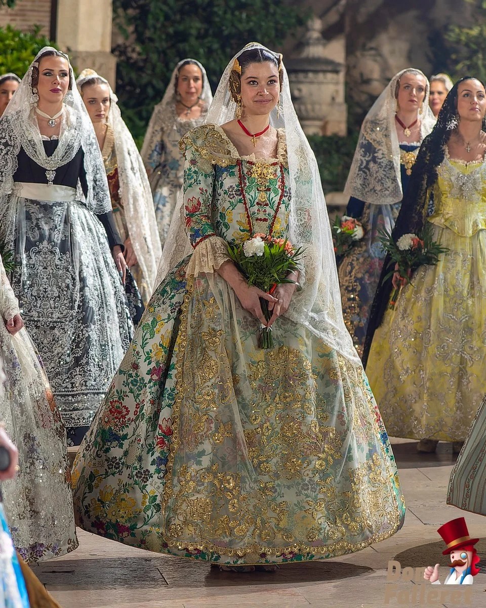 Ofrenda de Flores a la Virgen de los Desamparados - 17 de marzo - Comisiones Falleras 132 Ofrenda 17 125