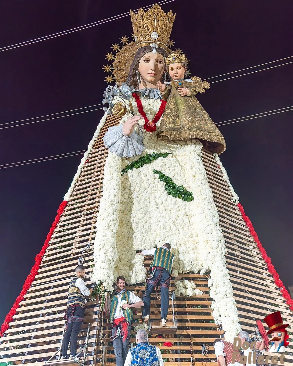 Ofrenda de Flores a la Virgen de los Desamparados - 17 de marzo - Comisiones Falleras 5 Ofrenda 17 127