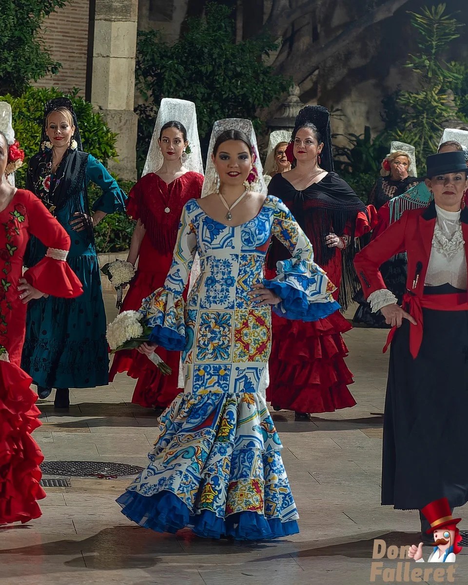 Ofrenda de Flores a la Virgen de los Desamparados - 17 de marzo - Comisiones Falleras 146 Ofrenda 17 139