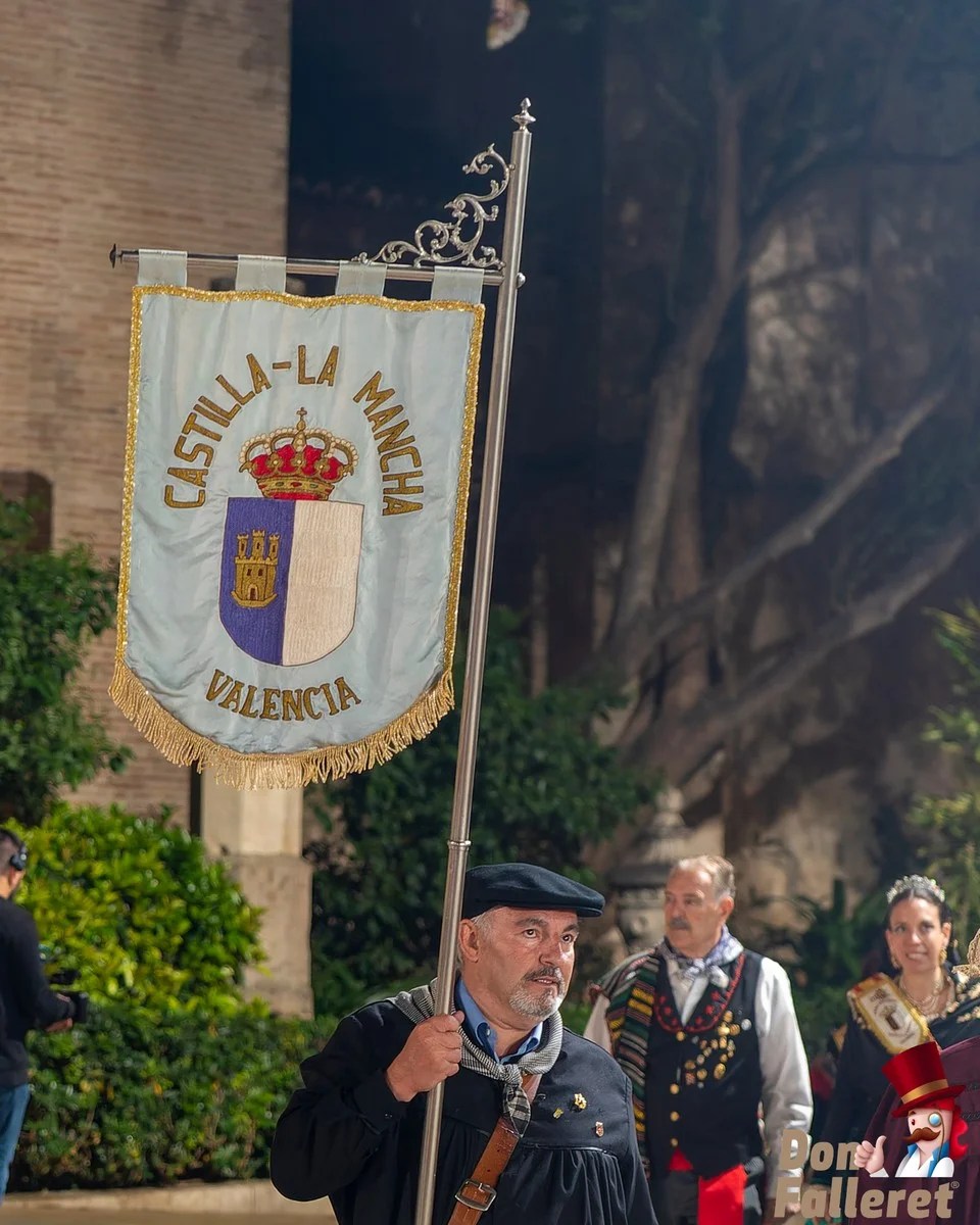 Ofrenda de Flores a la Virgen de los Desamparados - 17 de marzo - Comisiones Falleras 148 Ofrenda 17 141