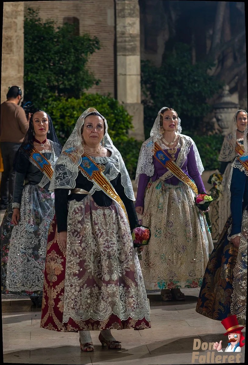 Ofrenda de Flores a la Virgen de los Desamparados - 17 de marzo - Comisiones Falleras 164 Ofrenda 17 157