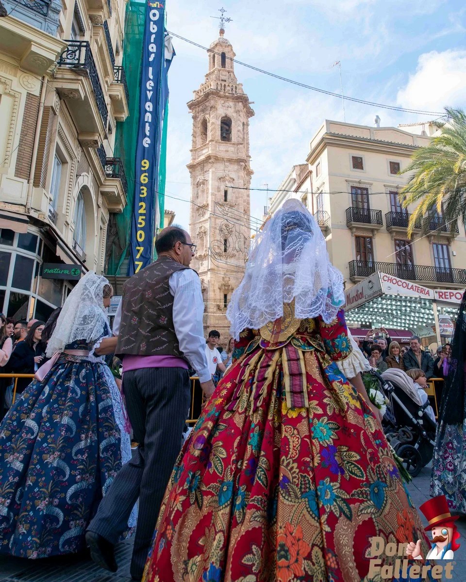 Ofrenda de Flores a la Virgen de los Desamparados - 17 de marzo - Comisiones Falleras 171 Ofrenda 17 164