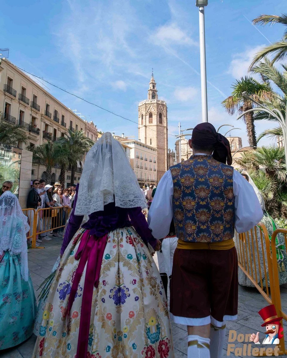 Ofrenda de Flores a la Virgen de los Desamparados - 17 de marzo - Comisiones Falleras 172 Ofrenda 17 165