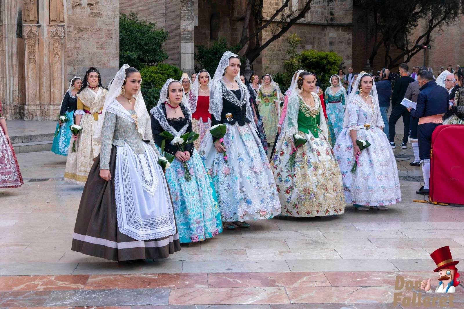 Ofrenda de Flores a la Virgen de los Desamparados - 17 de marzo - Comisiones Falleras 190 Ofrenda 17 183