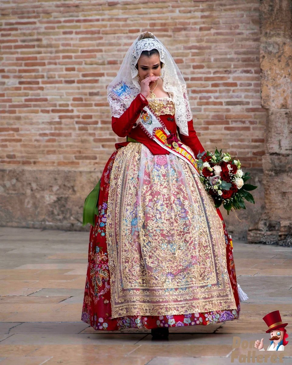 Ofrenda de Flores a la Virgen de los Desamparados - 17 de marzo - Comisiones Falleras 207 Ofrenda 17 200