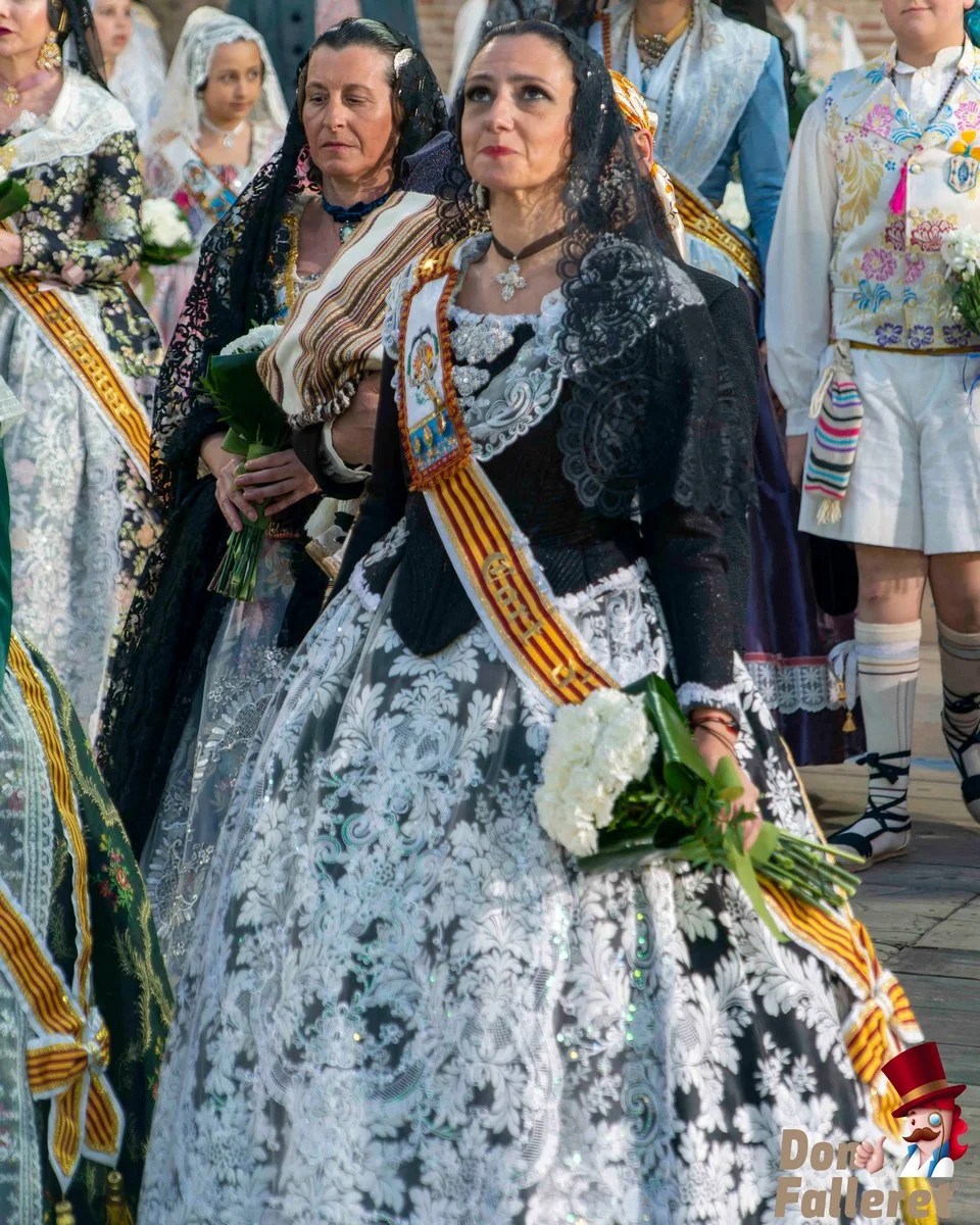 Ofrenda de Flores a la Virgen de los Desamparados - 17 de marzo - Comisiones Falleras 220 Ofrenda 17 213
