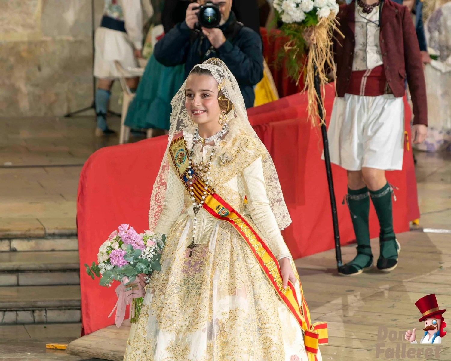 Ofrenda de Flores a la Virgen de los Desamparados - 17 de marzo - Comisiones Falleras 243 Ofrenda 17 236