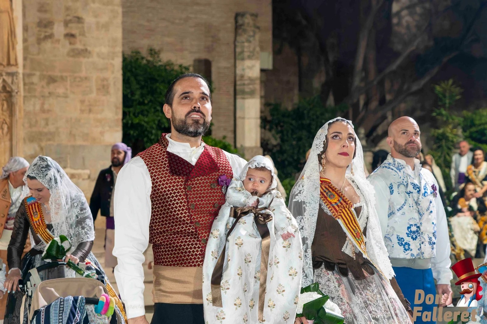 Ofrenda de Flores a la Virgen de los Desamparados - 17 de marzo - Comisiones Falleras 247 Ofrenda 17 240