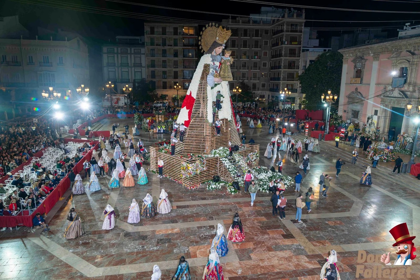 Ofrenda de Flores a la Virgen de los Desamparados – 17 de marzo – Comisiones Falleras