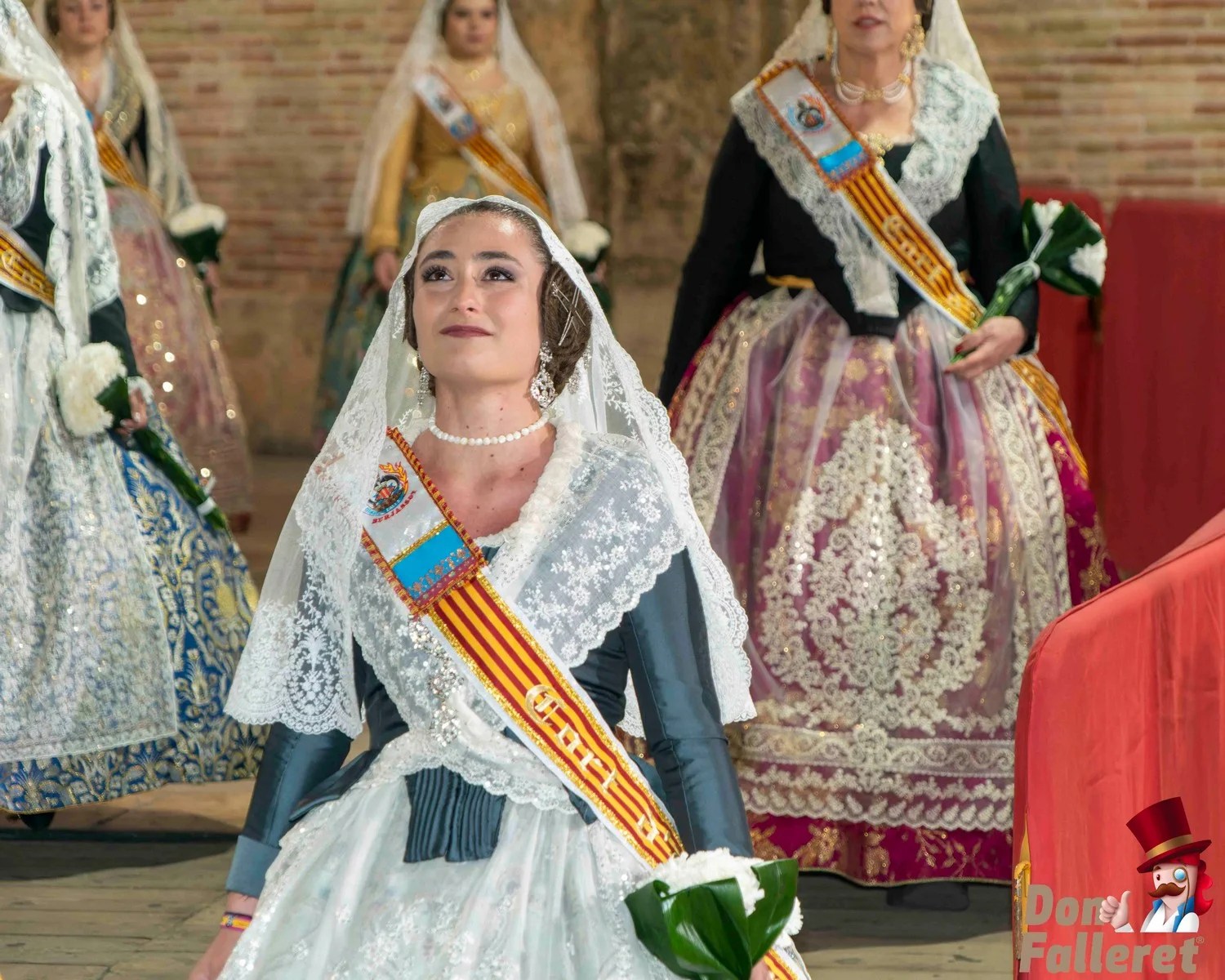 Ofrenda de Flores a la Virgen de los Desamparados - 17 de marzo - Comisiones Falleras 262 Ofrenda 17 255