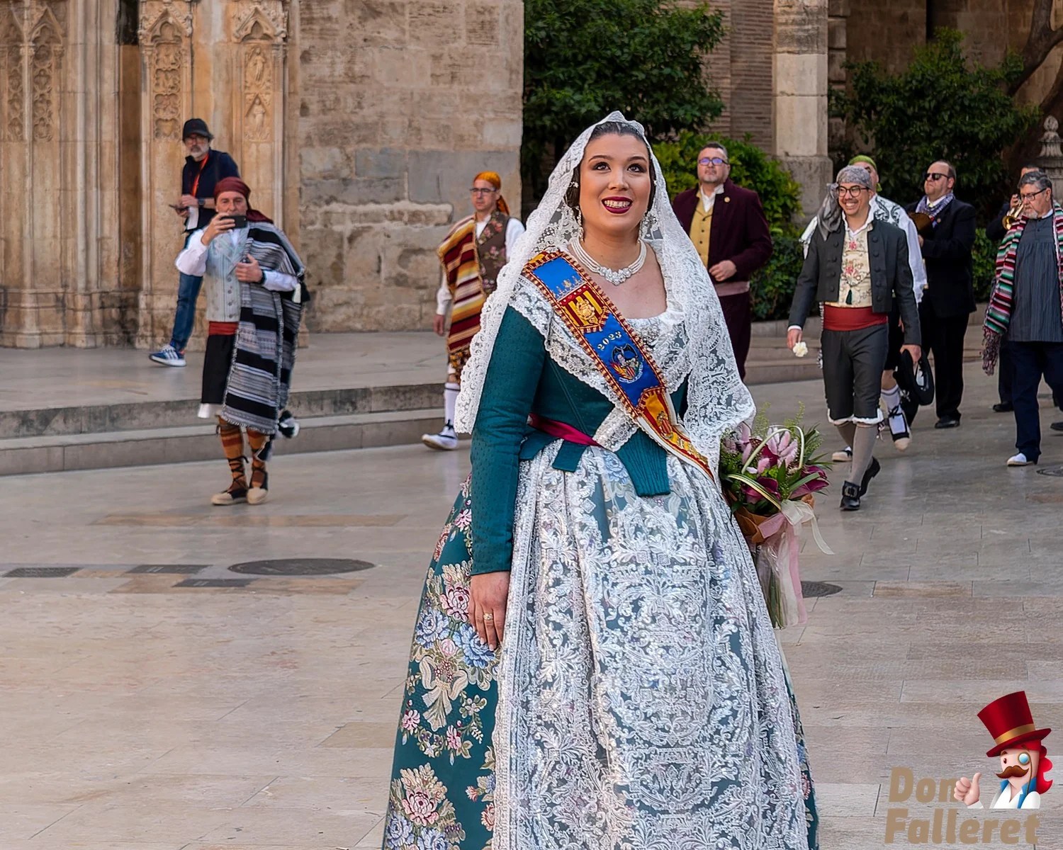 Ofrenda de Flores a la Virgen de los Desamparados - 17 de marzo - Comisiones Falleras 35 Ofrenda 17 28