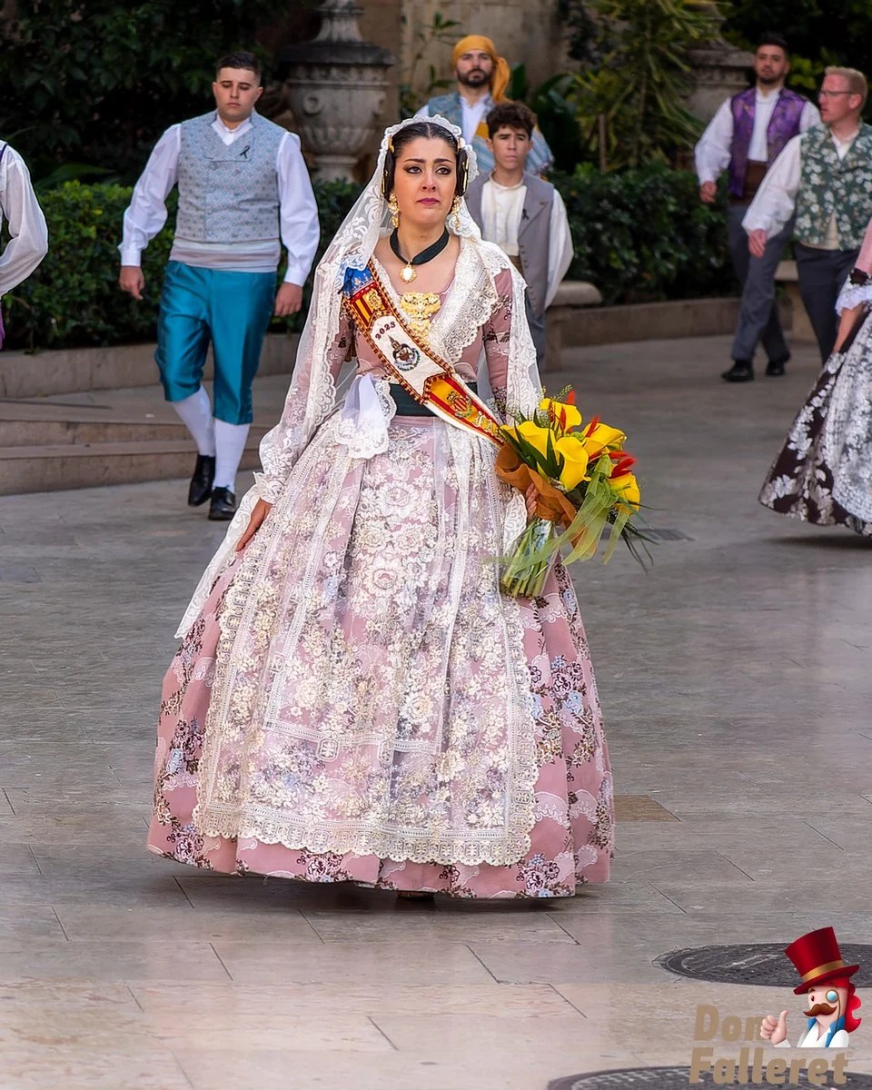 Ofrenda de Flores a la Virgen de los Desamparados - 17 de marzo - Comisiones Falleras 47 Ofrenda 17 40