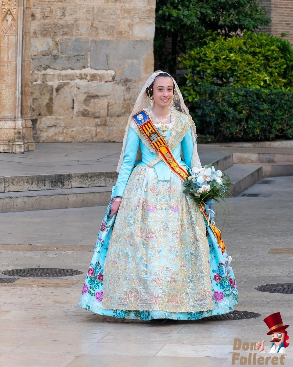 Ofrenda de Flores a la Virgen de los Desamparados - 17 de marzo - Comisiones Falleras 71 Ofrenda 17 64