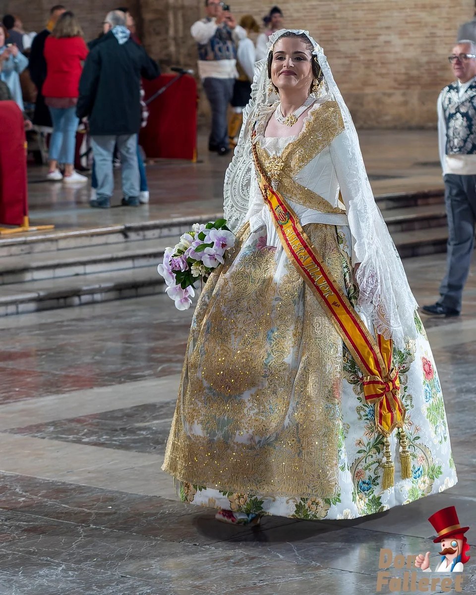 Ofrenda de Flores a la Virgen de los Desamparados - 17 de marzo - Comisiones Falleras 81 Ofrenda 17 74
