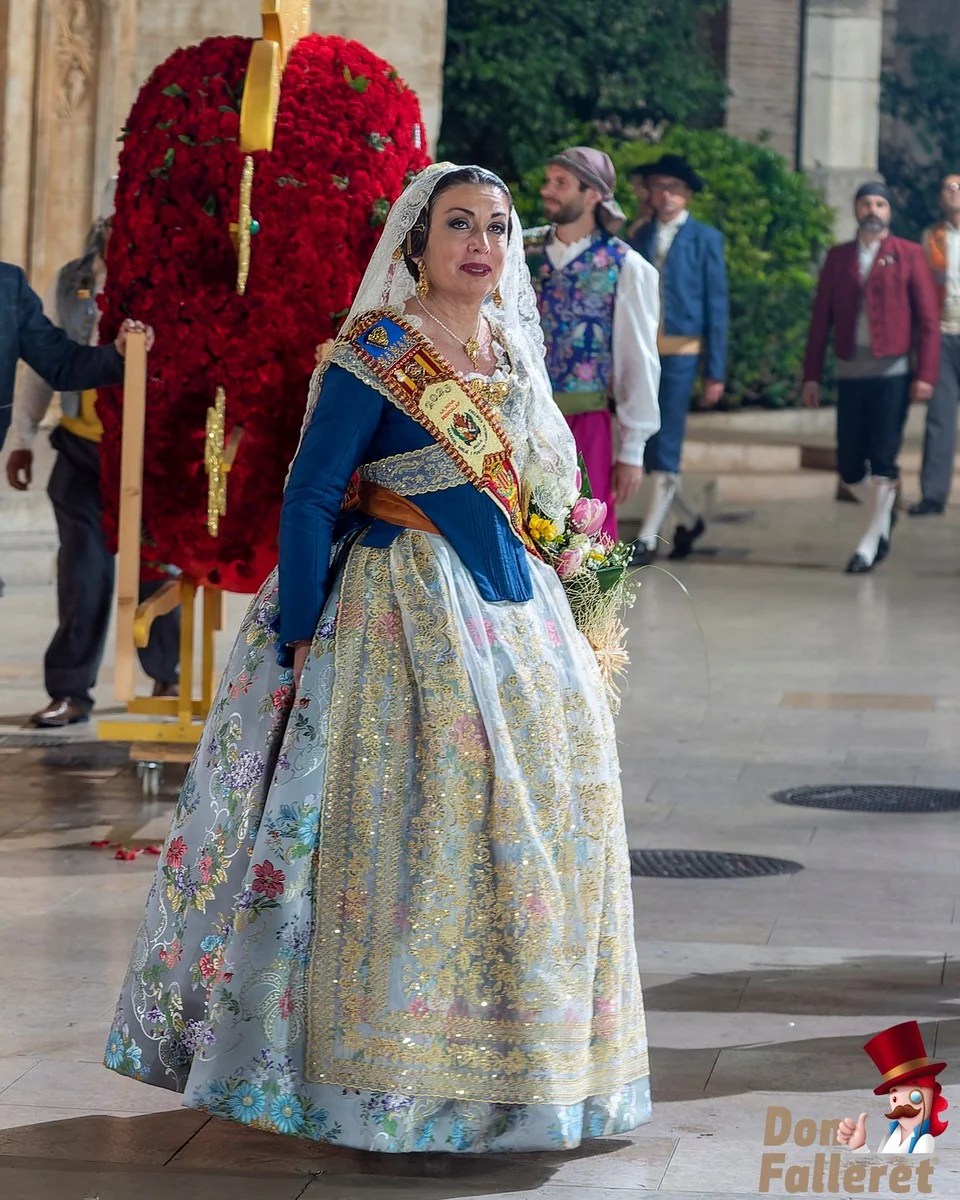 Ofrenda de Flores a la Virgen de los Desamparados - 17 de marzo - Comisiones Falleras 97 Ofrenda 17 90