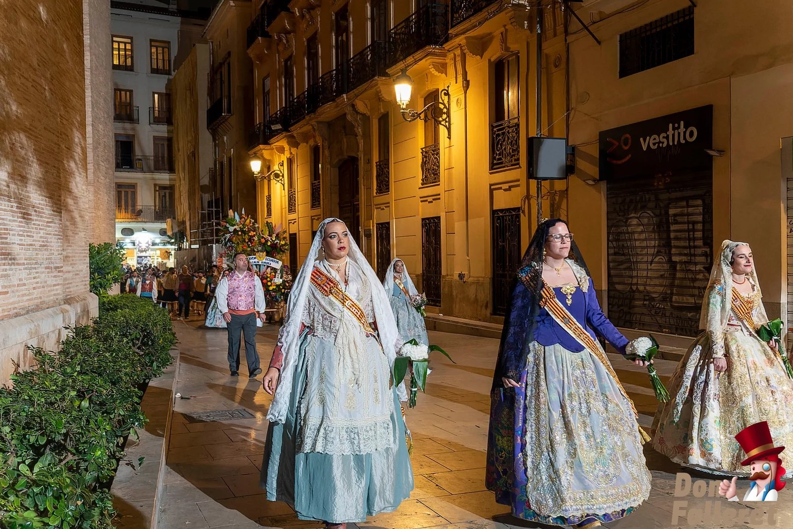 Ofrenda de Flores a la Virgen de los Desamparados - 17 de marzo - Comisiones Falleras 98 Ofrenda 17 91