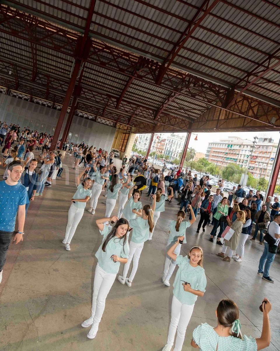El ensayo general de la Dansà de las Fallas a la Virgen de los Desamparados en imágenes 3 Ensayo Dansa Virgen13