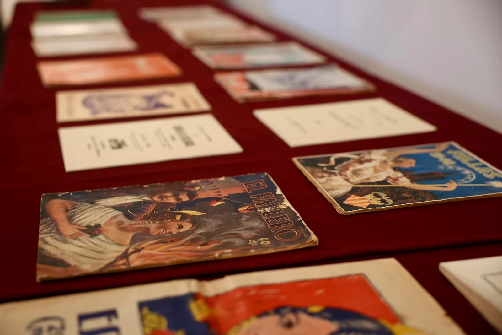 Junta Central Fallera recibe una donación de llibrets de falla de las primeras décadas del siglo XX 3 094A2669