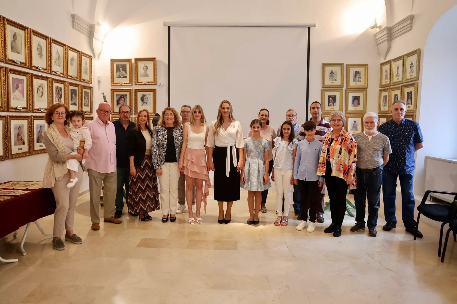 Junta Central Fallera recibe una donación de llibrets de falla de las primeras décadas del siglo XX 1 094A2707