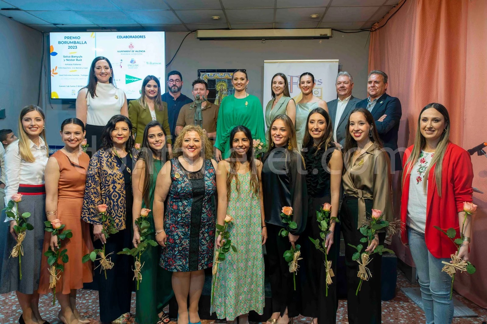 Salva Banyuls y Néstor Ruiz recogen el premio Borumballa a la mejor Falla de 1ªA de 2023 7 Premio Burumballa 26