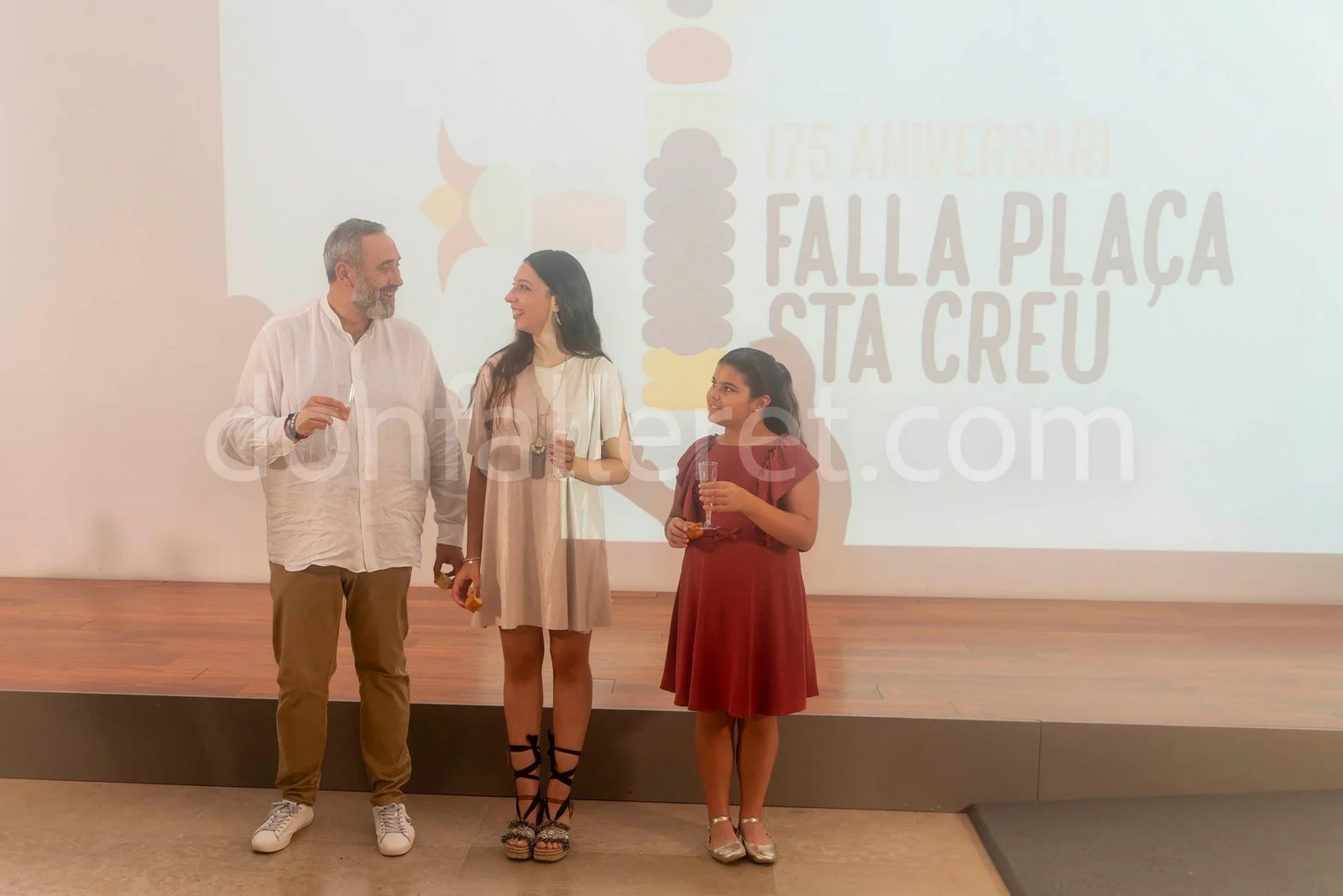 Comienzan las celebraciones por el 175 aniversario de la Falla Plaza Santa Cruz 24 175A StCruz Logo 13