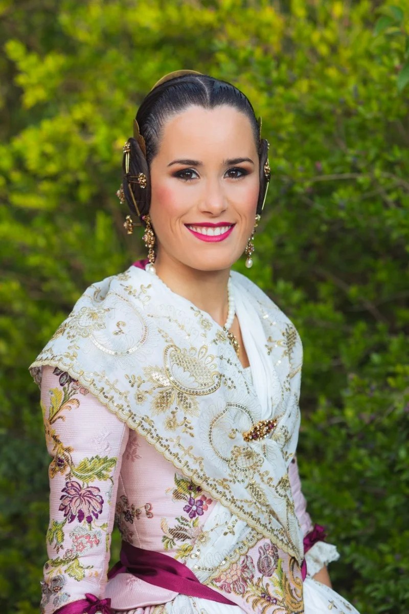 Ellas son las preseleccionadas del Sector Campanar #Preselecciones24 4 ANGELA SOLER COSTA Falla Avd Burjassot Joaquin Ballester