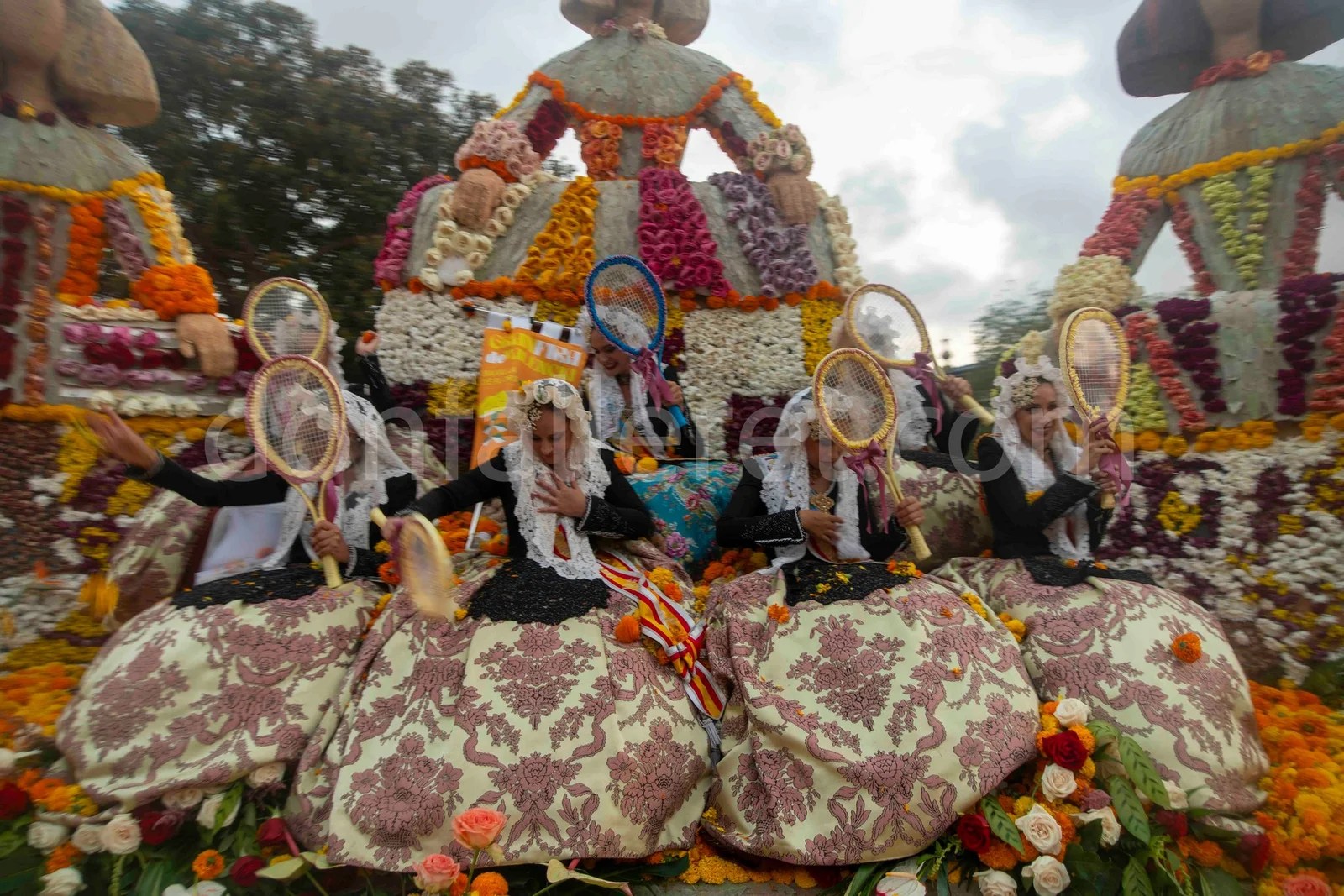 La Batalla de Flores pone el punto final a la Gran Fira de Valencia 80 Batalla Flors 133
