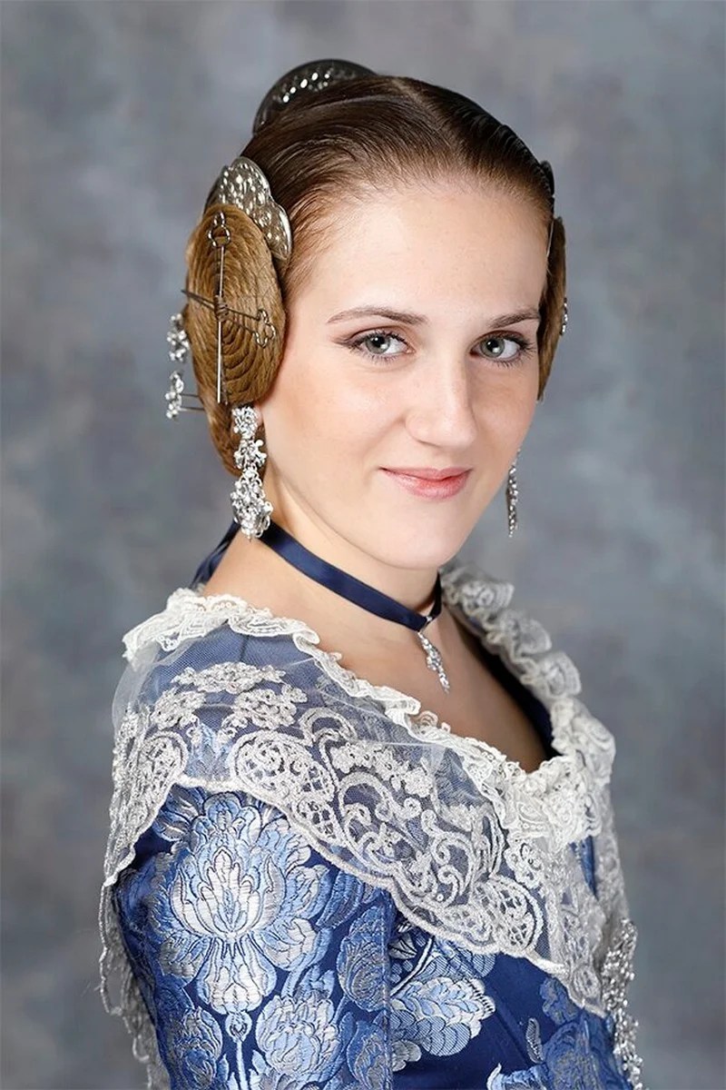 Ellas son las preseleccionadas del Sector Quart de Poblet-Xirivella #Preselecciones24 6 CARLA MIQUEL CAMARA Falla Poeta Llorente