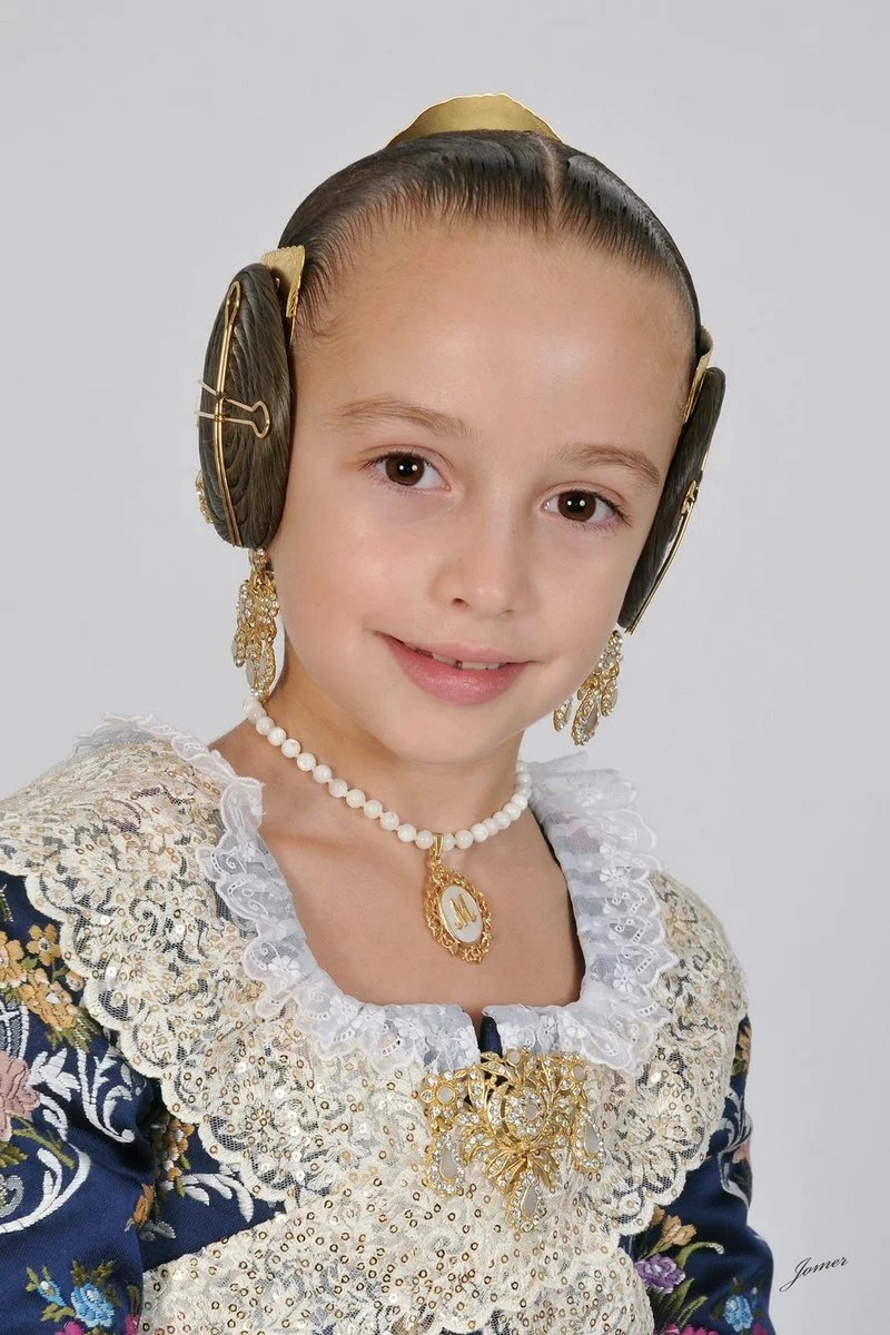 Ellas son las preseleccionadas del Sector Campanar #Preselecciones24 3 MARIA GENES PIZCUETA Falla Sierra Martes Miguel Servet