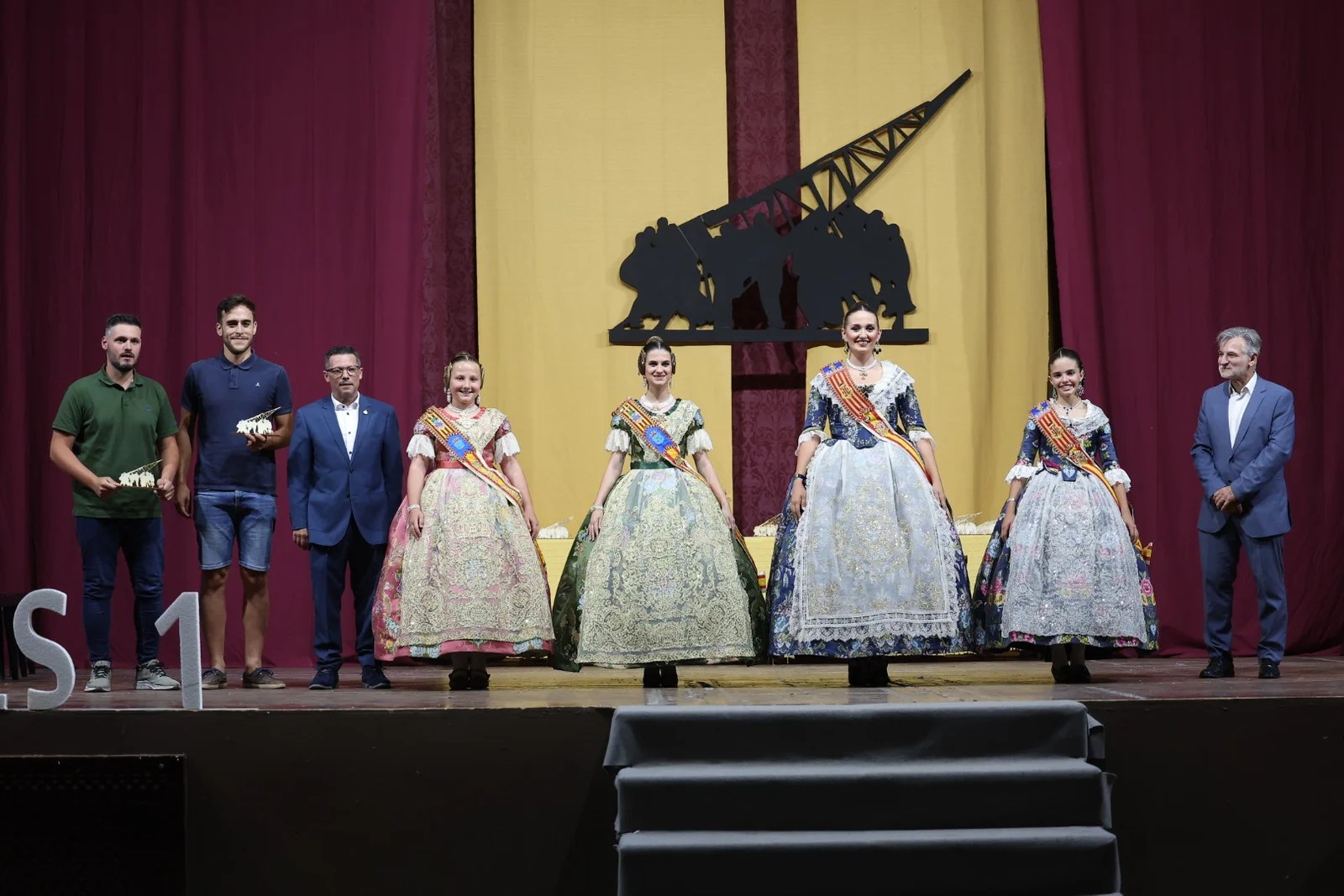 Gala de los 1 reconoce a los artistas falleros galardonados con los primeros premios de falla 5 image00001