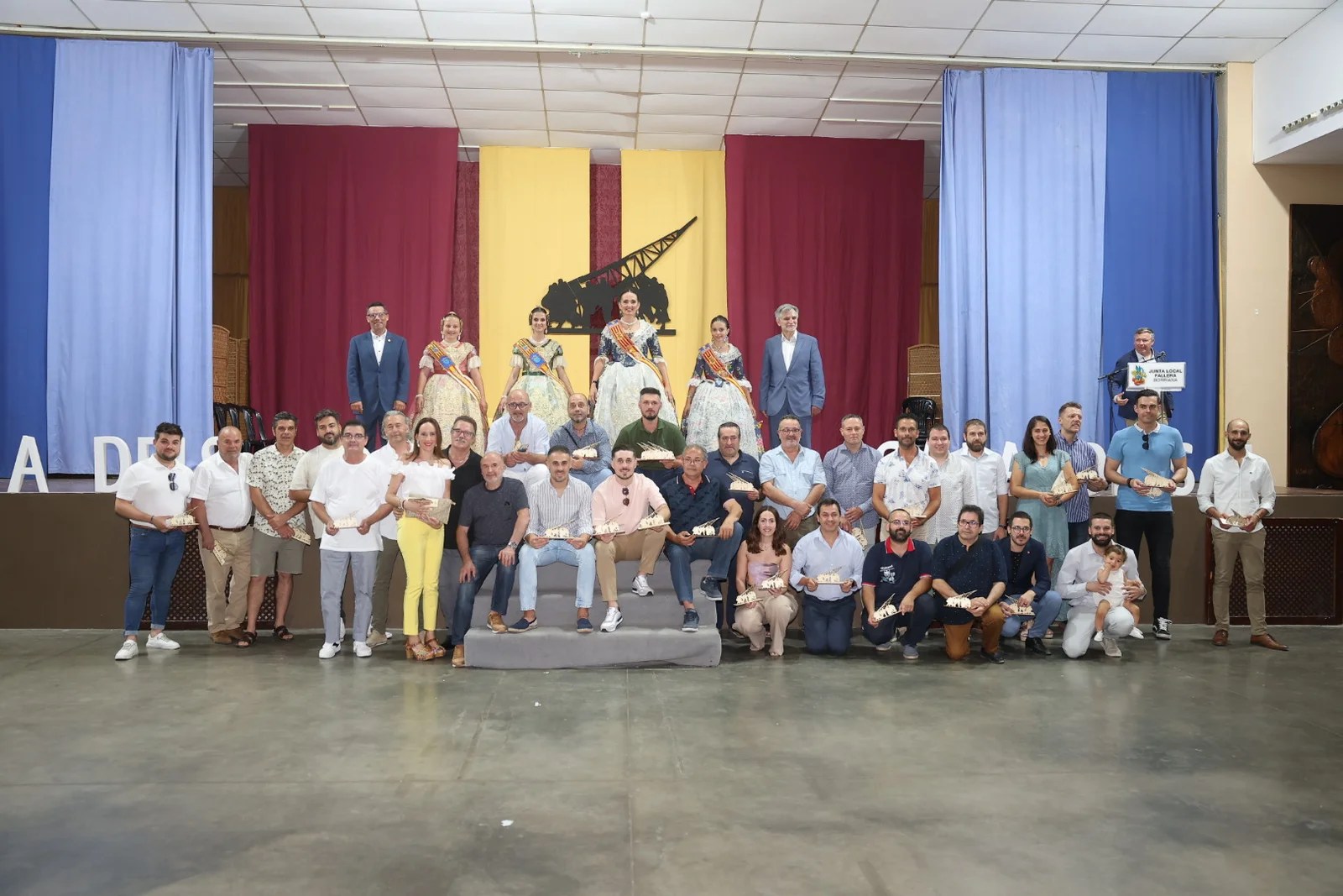 Gala de los 1 reconoce a los artistas falleros galardonados con los primeros premios de falla 6 image00026