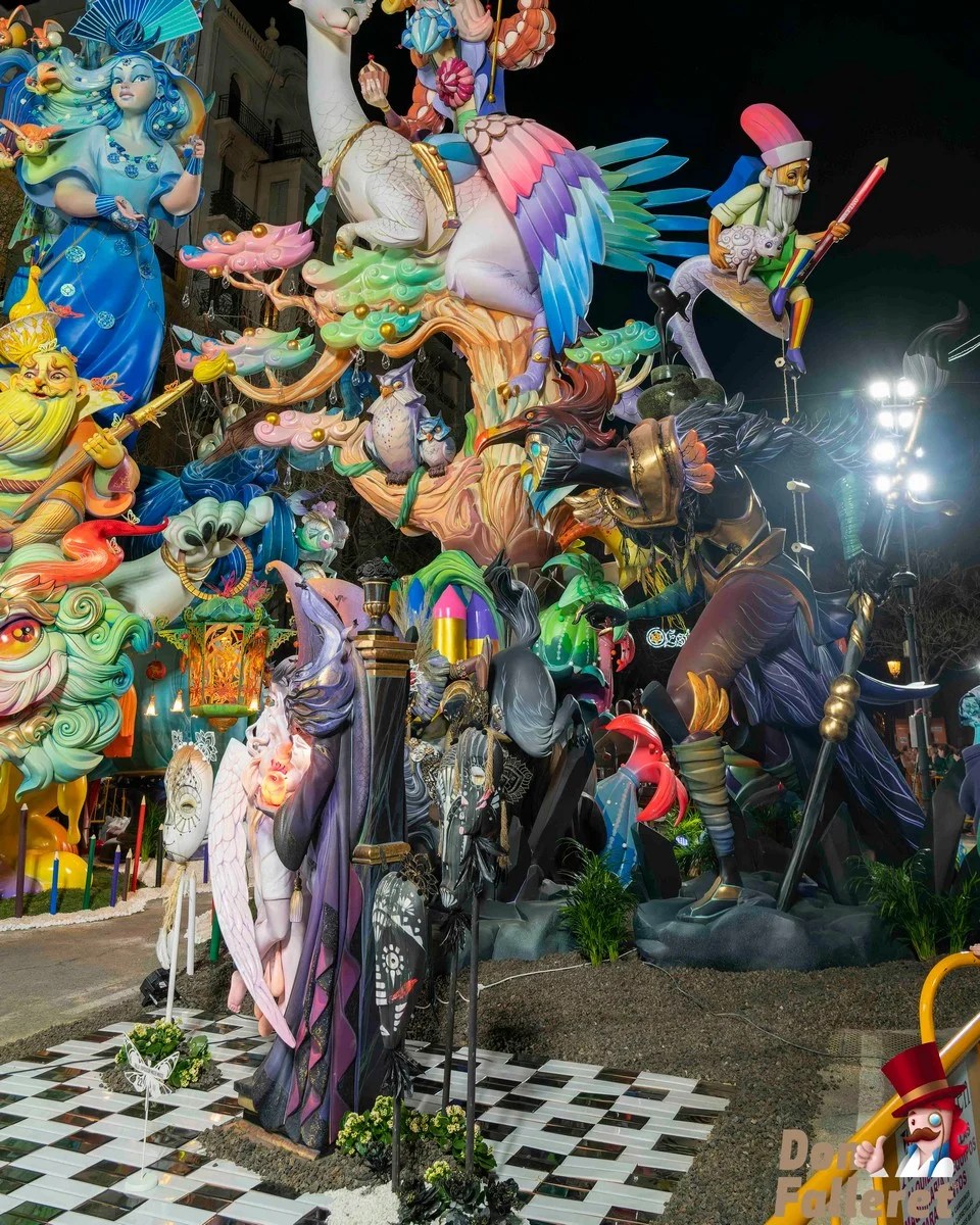 La Falla ganadora del 1º Premio de Sección Especial de las Fallas de Valencia 2023 en imágenes 4