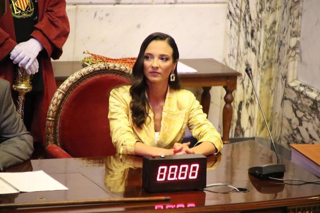 Llopis critica el “tijeretazo partidista” del PP a delegaciones clave de Junta Central Fallera 1 Fy0S8RvWcAAB4vM