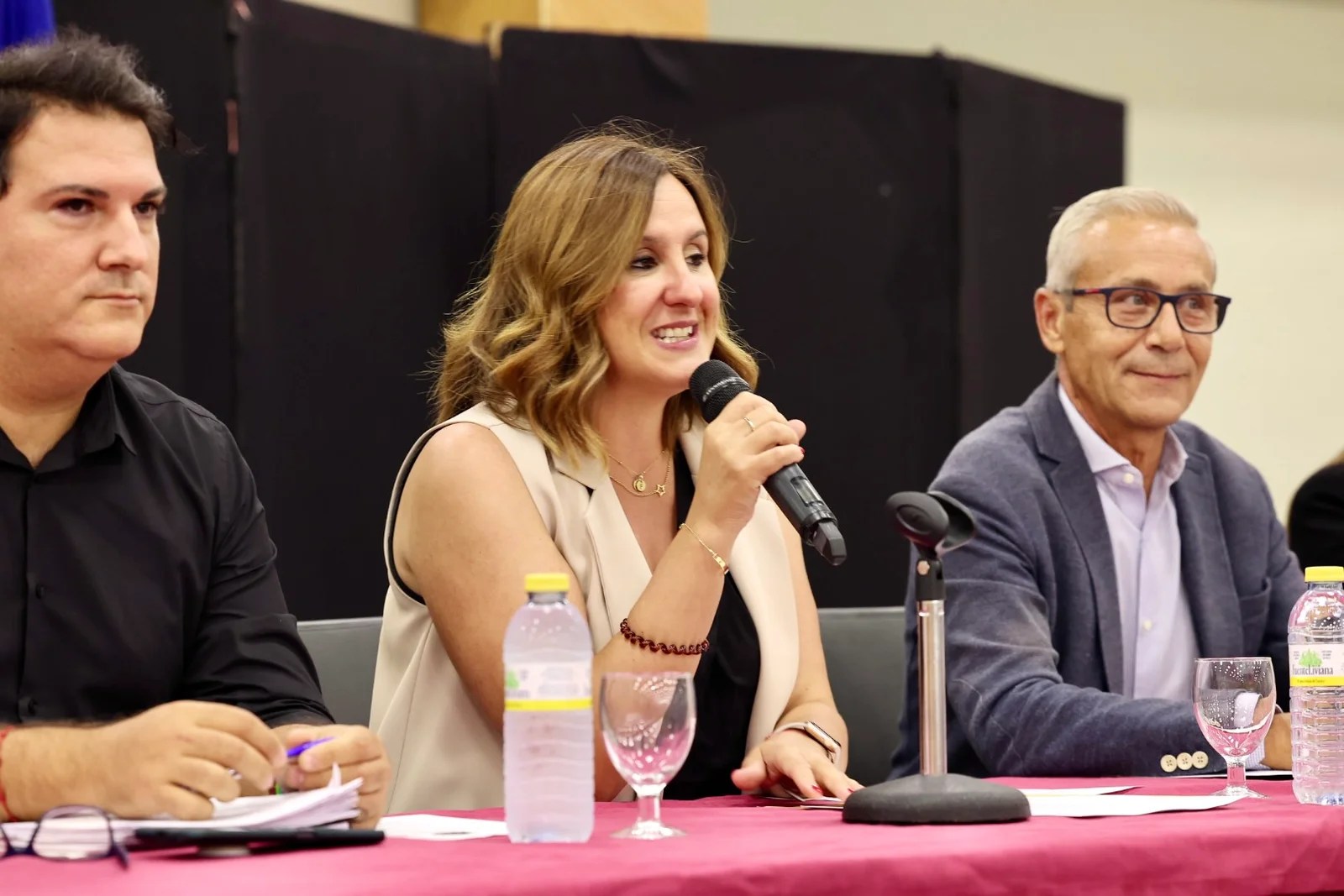 Catalá garantiza el respaldo del Ayuntamiento de Valencia a las comisiones falleras para simplificar trámites y agilizar procesos administrativos