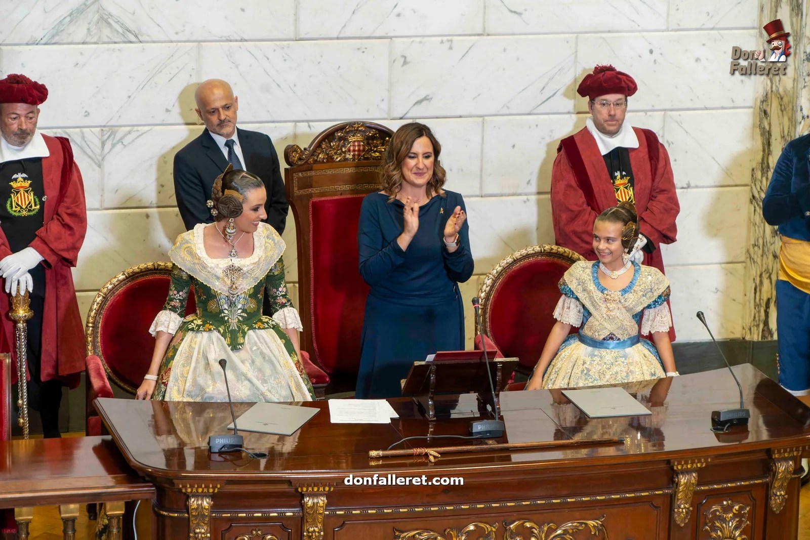El primer día del reinado de Marina García y María Estela Arlandis, Falleras Mayores de Valencia 2024