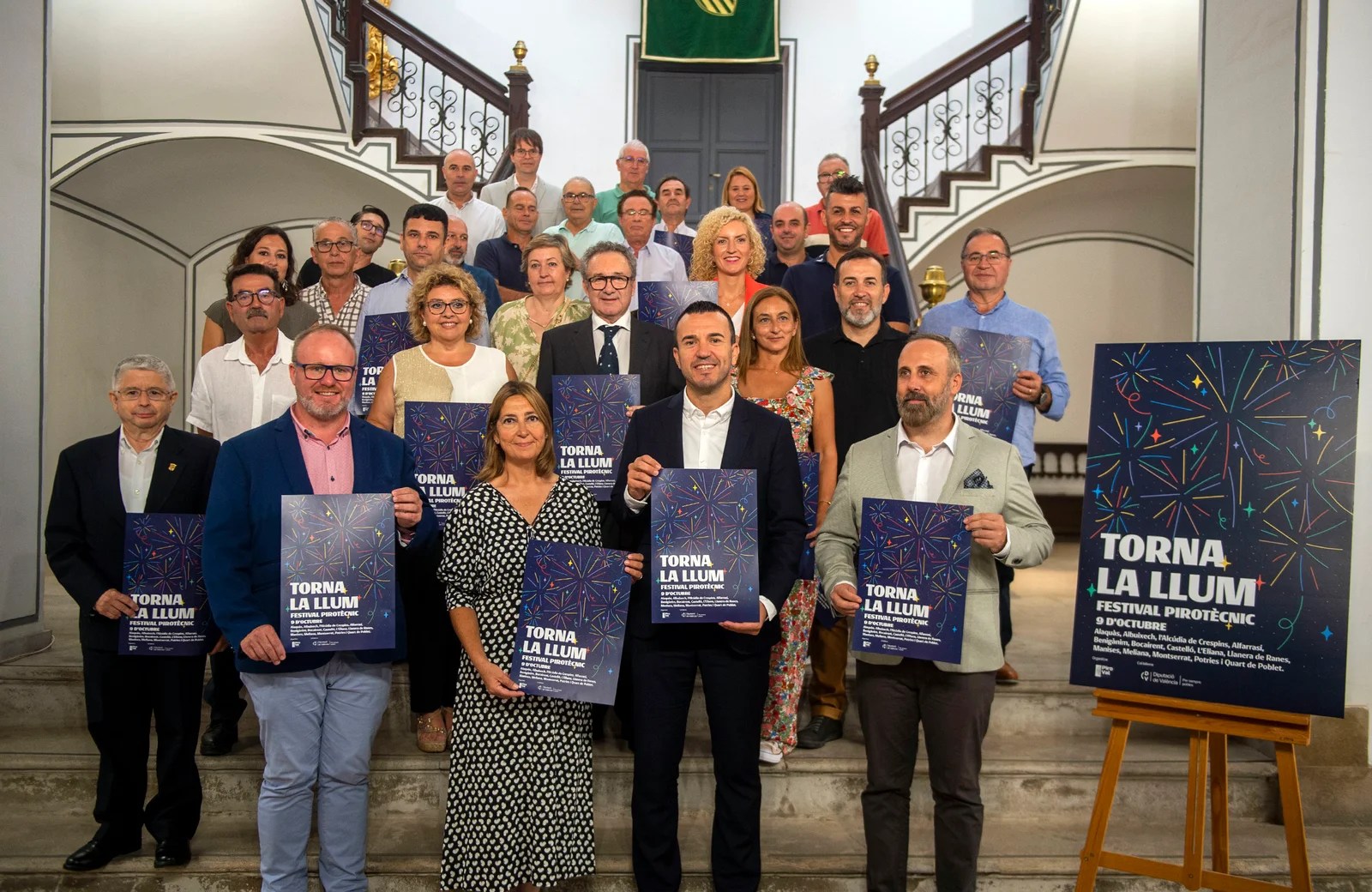 14 espectáculos pirotécnicos iluminarán la noche de la víspera del 9 de octubre 1 Torna la llum foto Abulaila 4