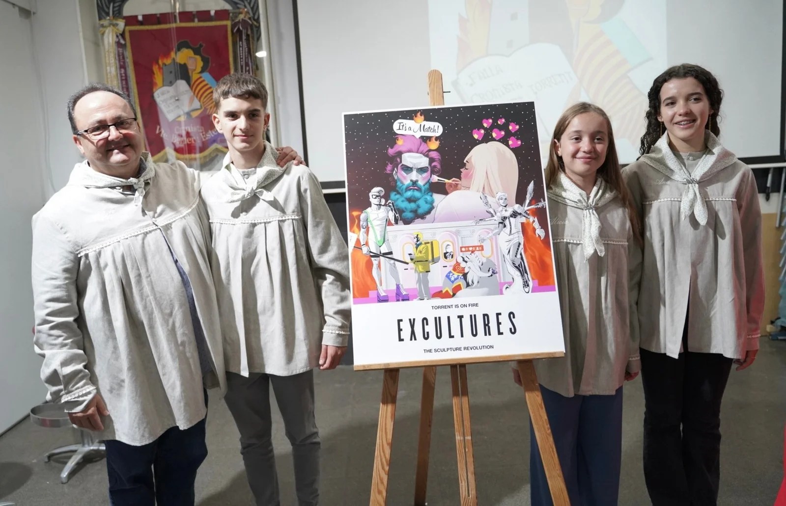 La Falla Cronista Vicent Beguer i Esteve de Torrent plantará la primera falla diseñada por Marina Salazar «No Queda Tinte» de la mano de Estudio Chuky