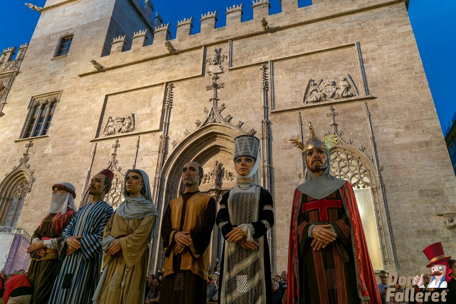 La Lonja acoge una exposición para celebrar el séptimo aniversario del Patrimonio de las Fallas 1 Cabalgata Patrimonio 11